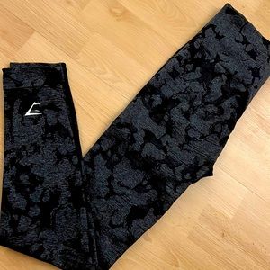 Gymshark Camo leggings size: Small